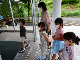 �͂܂������K��i����Ԍ𗬁j