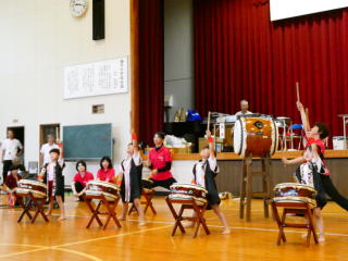 �����n��R�~�E�����������^����