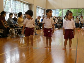 �����n��R�~�E�����������^����