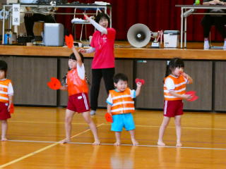 �����n��R�~�E�����������^����