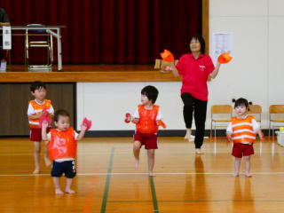 �����n��R�~�E�����������^����