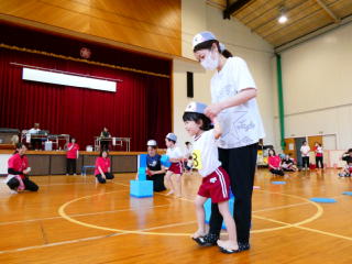 �����n��R�~�E�����������^����