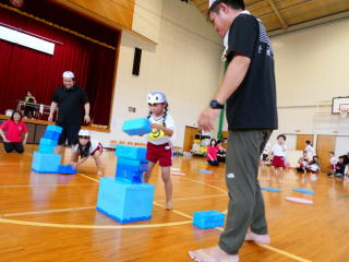 �����n��R�~�E�����������^����