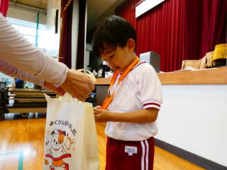 �����n��R�~�E�����������^����