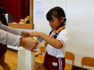 �����n��R�~�E�����������^����