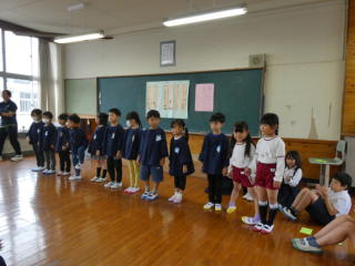 �������w�Z�Ƃ̌𗬊w�K