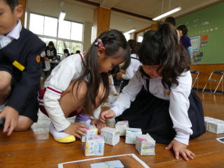 �������w�Z�Ƃ̌𗬊w�K