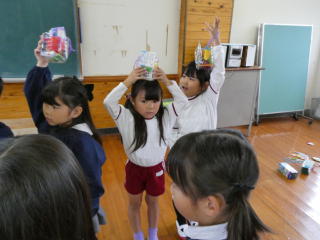 �������w�Z�Ƃ̌𗬊w�K