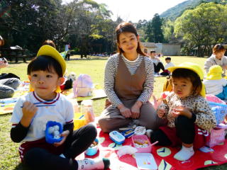 �e�q����